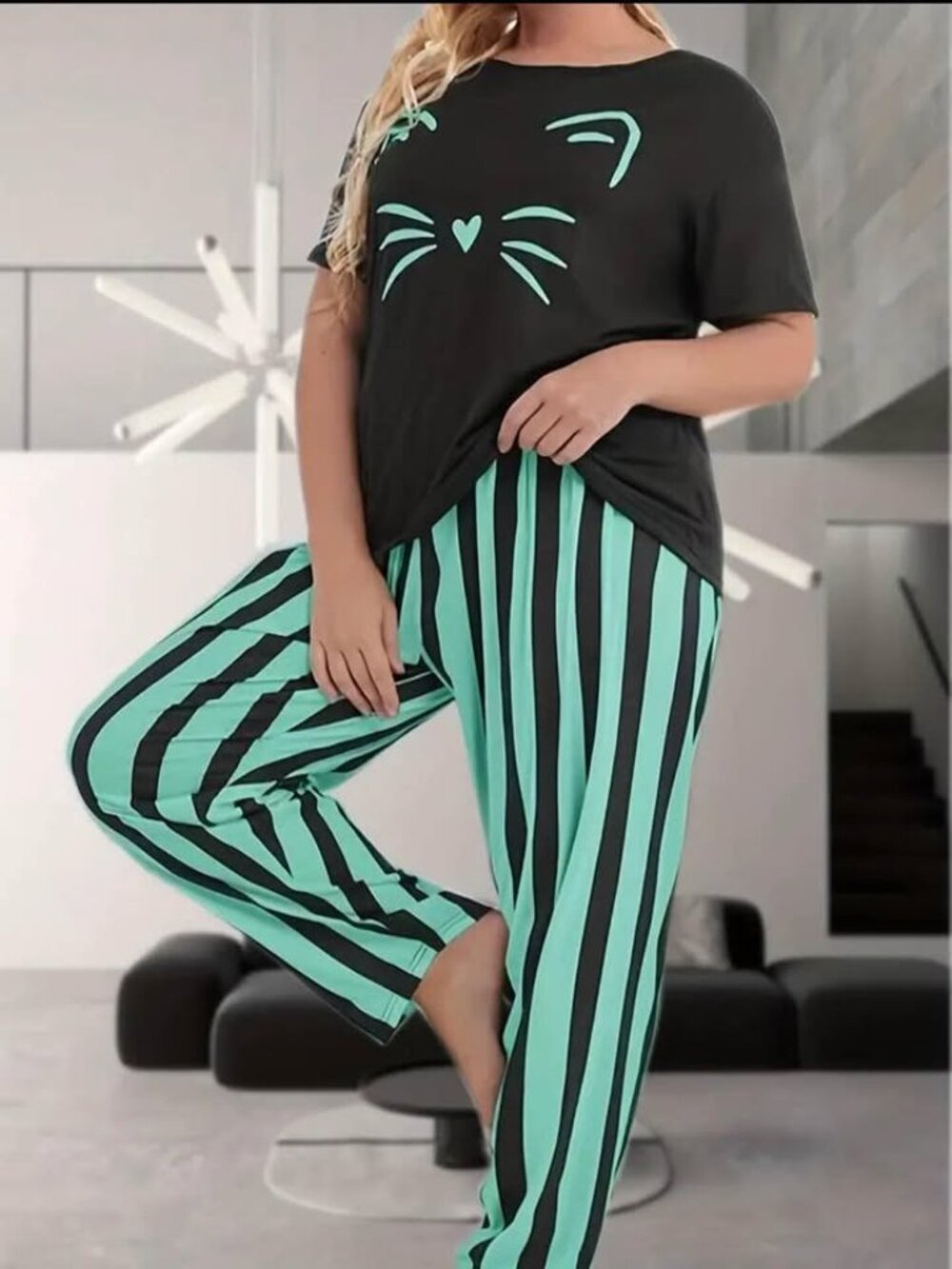 Ladies size 1X Cat themed shirt with striped pants. Brand new 13.00 - Picture 3 of 9